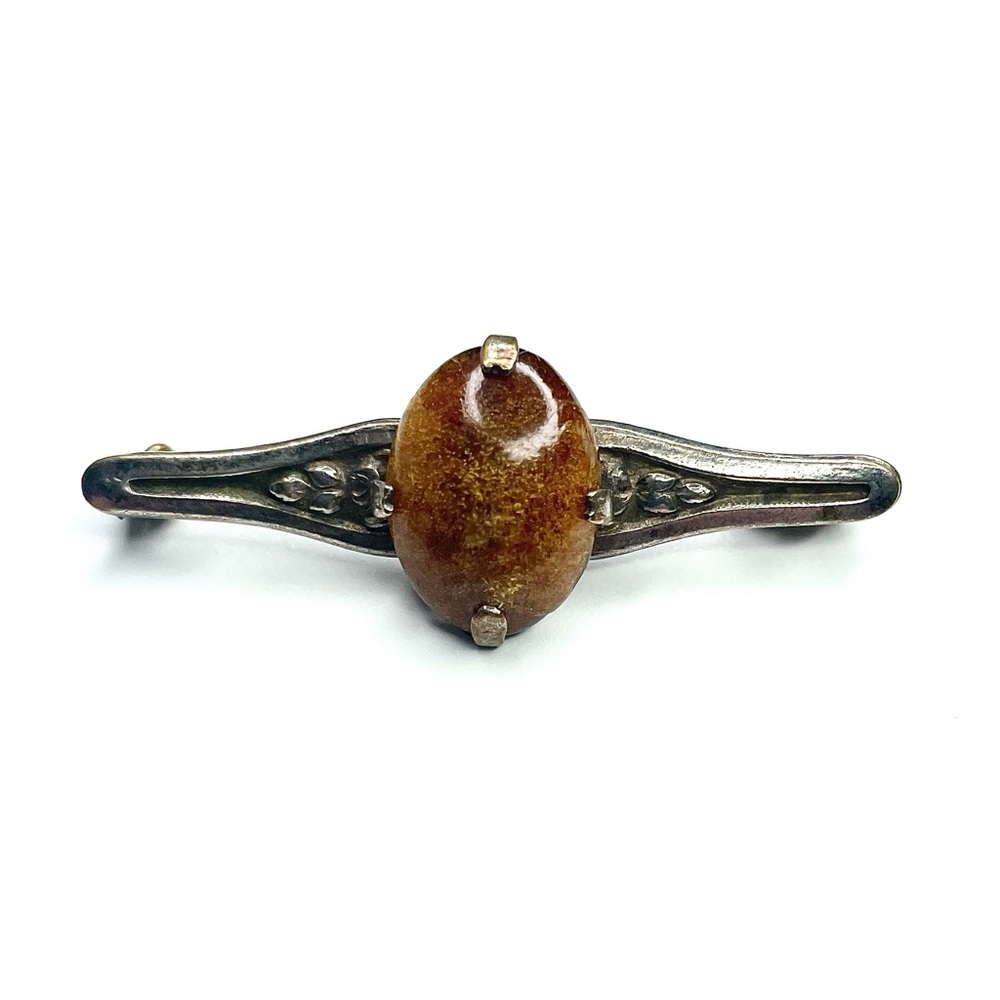 1910 solid silver and Carnielian pin